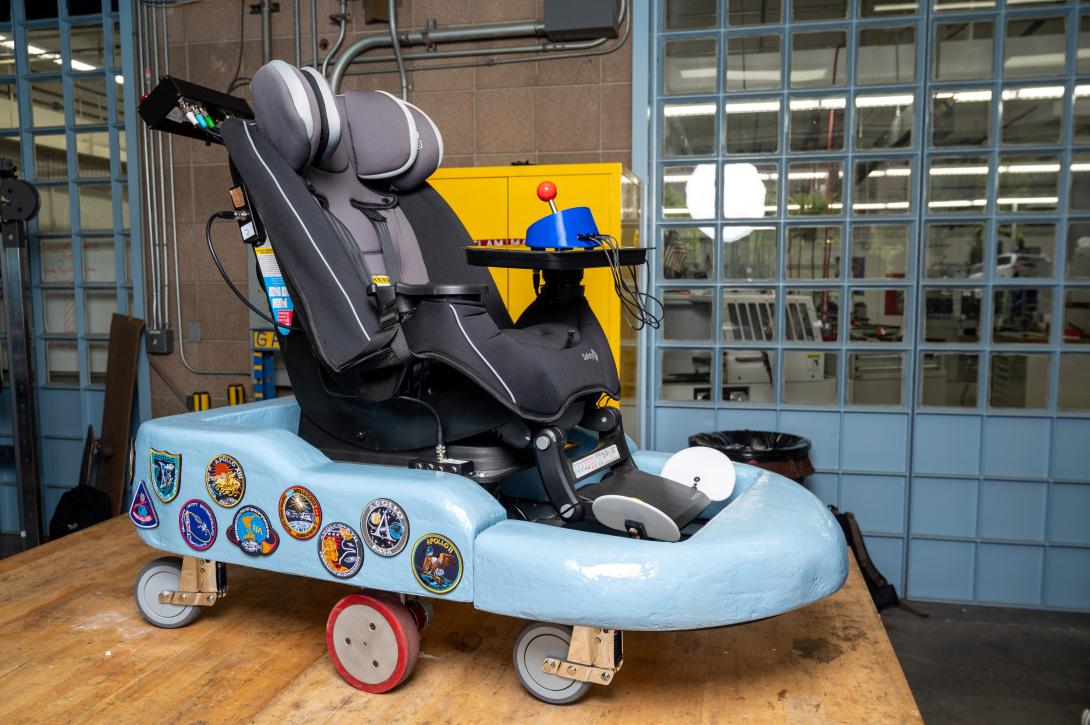 StarRider mobility vehicle, full view